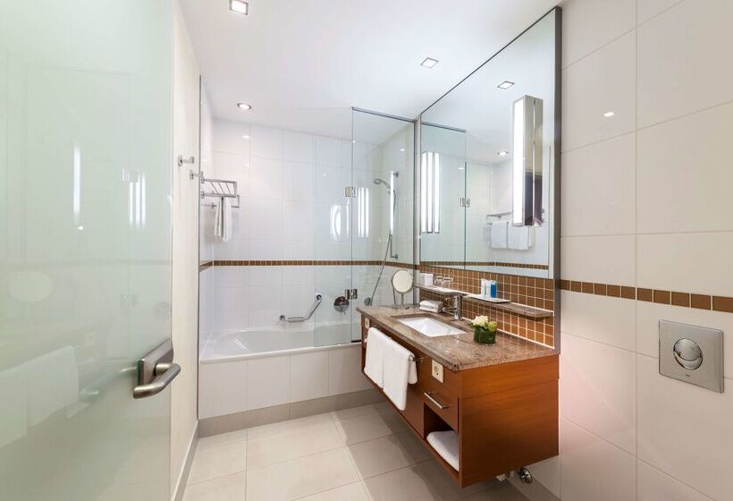 בית מלון כפרי Dorint Resort & Spa Bad Brückenau