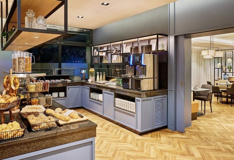 בית מלון כפרי Residence Inn By Marriott Munich Central