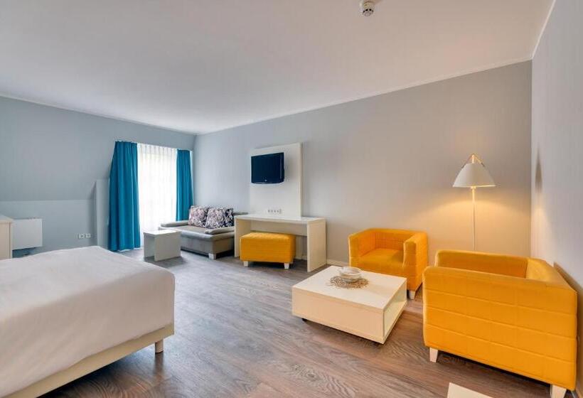 هتل Ibis Styles Regensburg