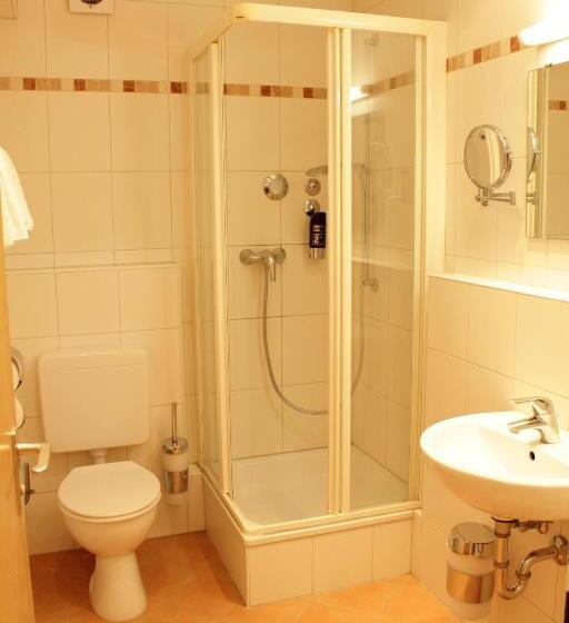 בית מלון כפרי Isar City