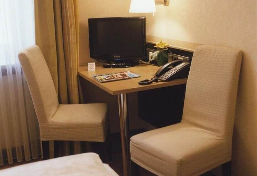 Fotos del hotel Jedermann:  25
