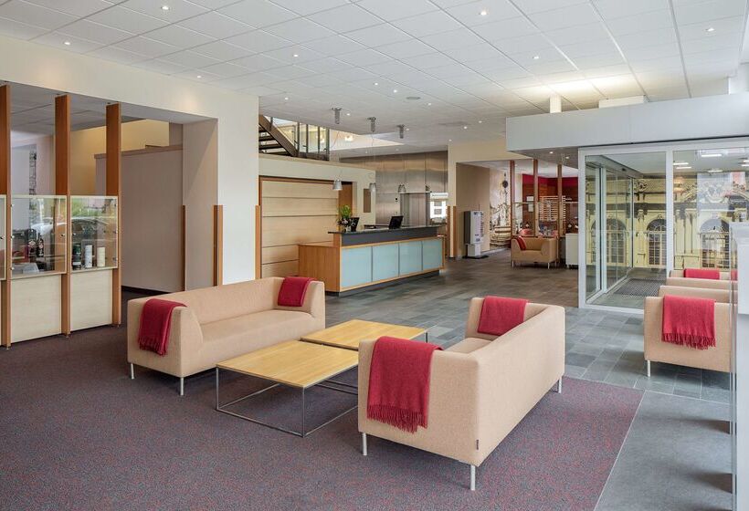 בית מלון כפרי NH Erlangen