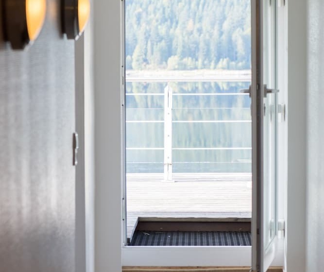 Отель Schiff Am Schluchsee
