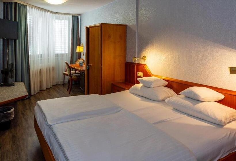 Отель Trip Inn Aschaffenburger Hof