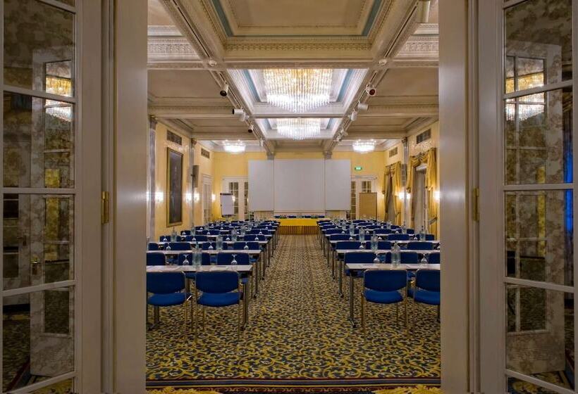 هتل Wyndham Grand Bad Reichenhall Axelmannstein