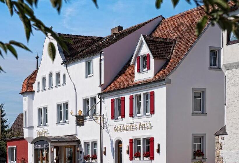 هتل Goldenes Fass In Rothenburg Ob Der Tauber