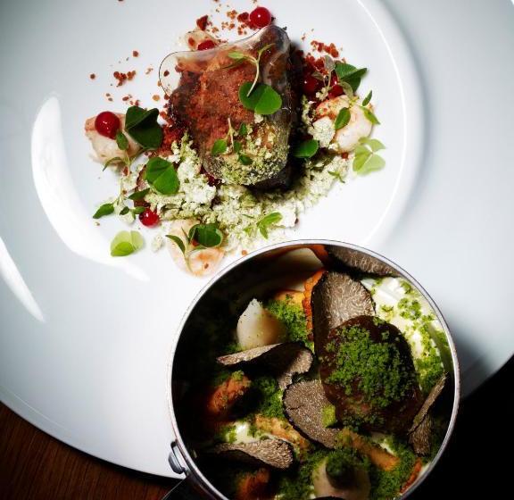 ホテル And Restaurant Fru Larsen