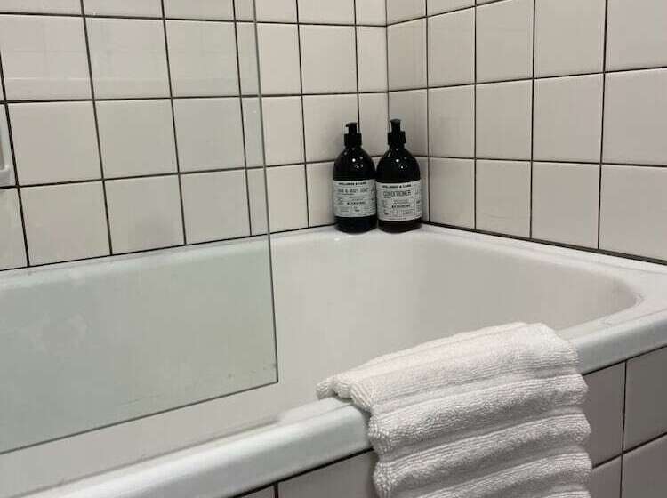 هتل Jutlandia