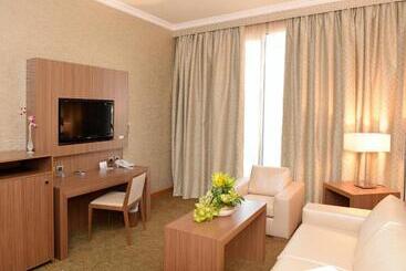 هتل Treffen House Doha Souq Waqif And Next To Msheireb Metro Station