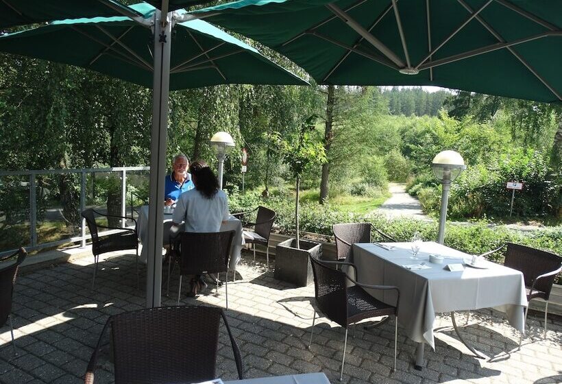 فندق Rold Storkro