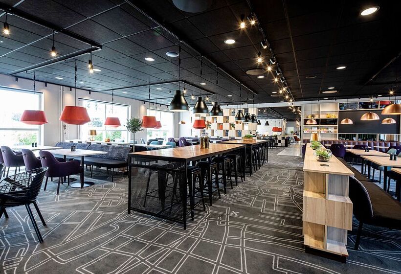 هتل Scandic Roskilde Park