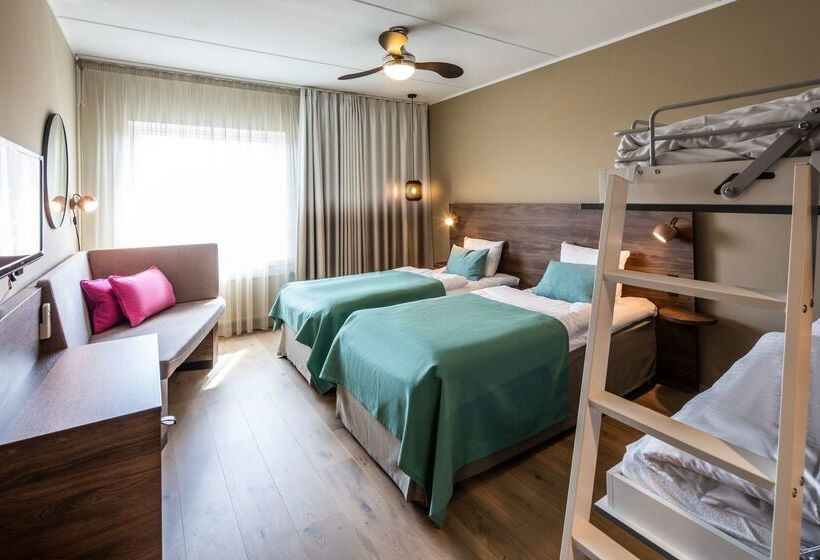 Quality Hotel The Reef