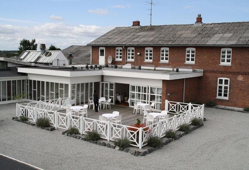 בית מלון כפרי Slukefter Kro