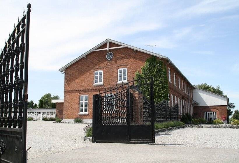 בית מלון כפרי Slukefter Kro