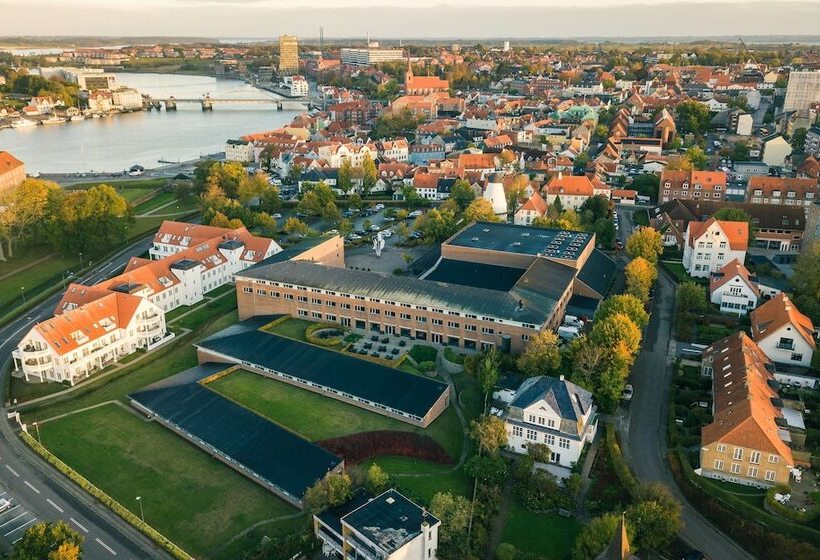 هتل Sonderborg Strand