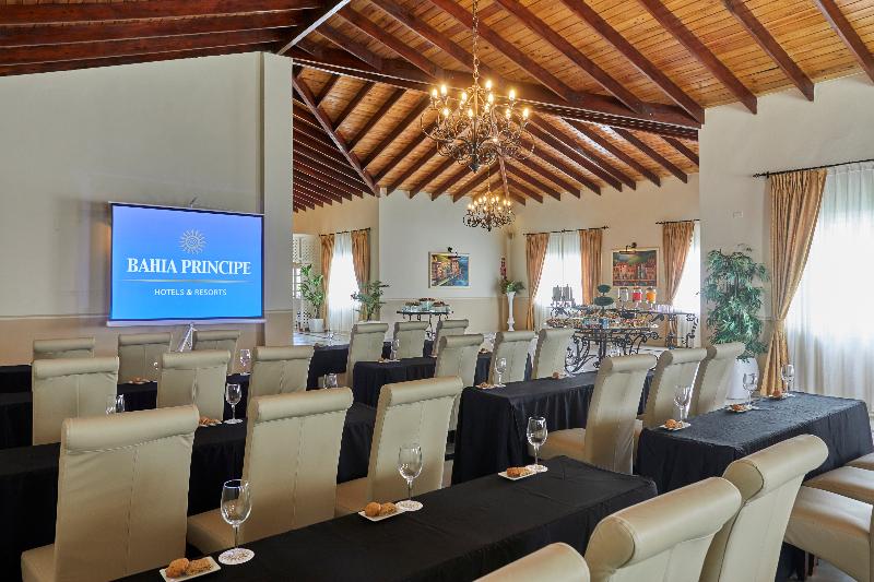 استراحتگاه Bahia Principe Grand El Portillo - All Inclusive