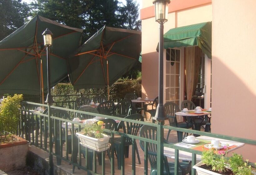 호텔 Auberge De L Orisse Et Iris Hostel