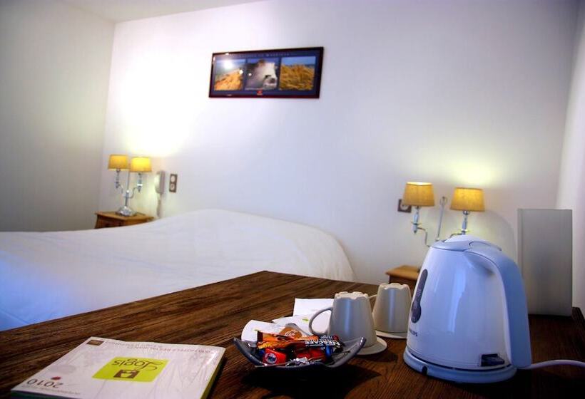Отель Auberge Du Cheval Blanc