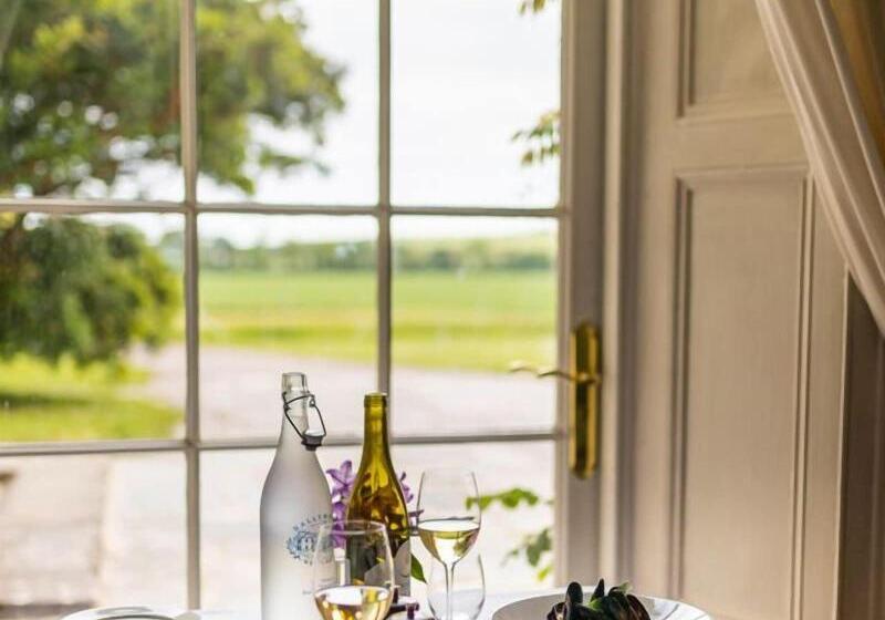 Отель Ballymaloe House