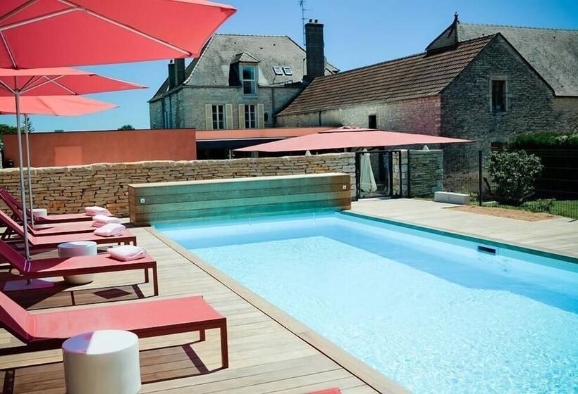 Castel De Très Girard   Hotel & Restaurant   Teritoria