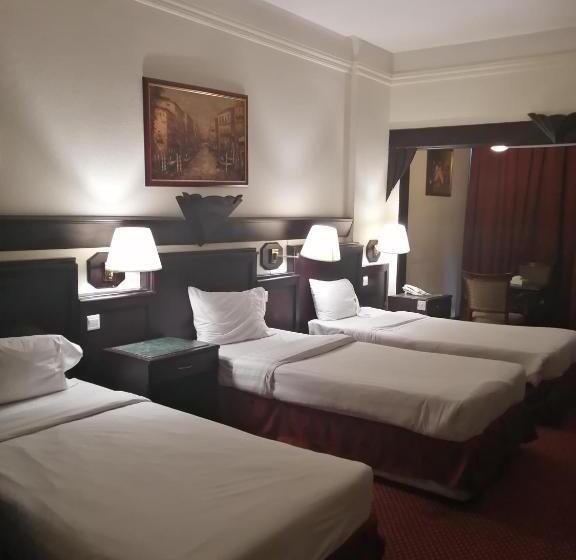 Fotos del hotel Claridge Hotel  Dubai:  5