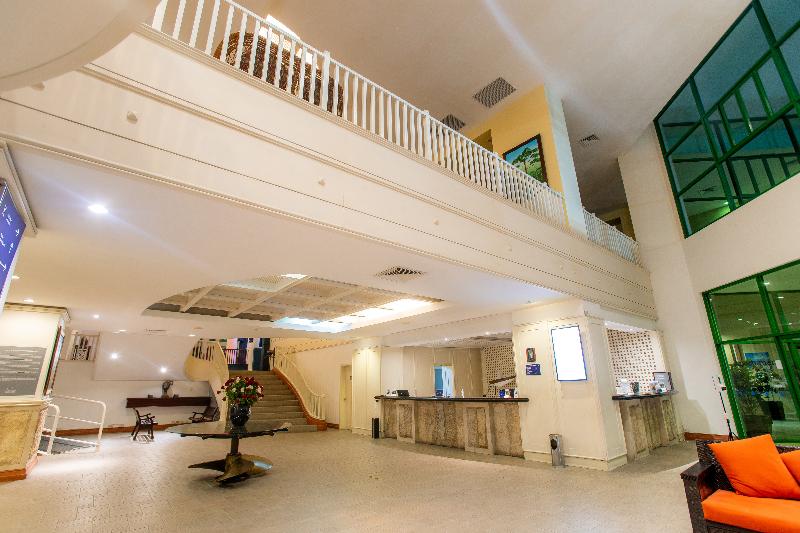 هتل Colon Salinas