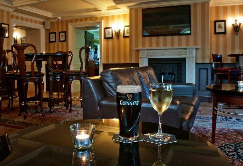 فندق Finnstown Castle