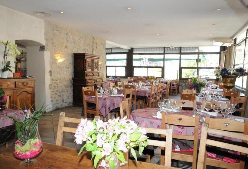 בית מלון כפרי Grand Hôtel Du Cours