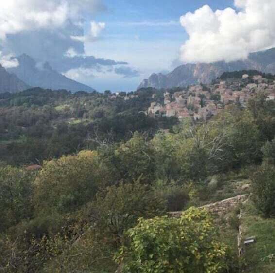 ホテル Hôtel Aïtone