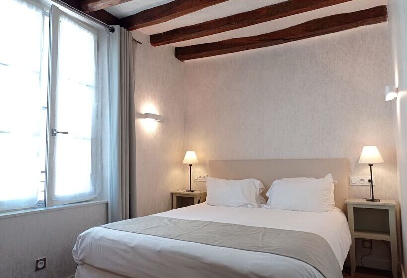 בית מלון כפרי Hôtel Grand Monarque