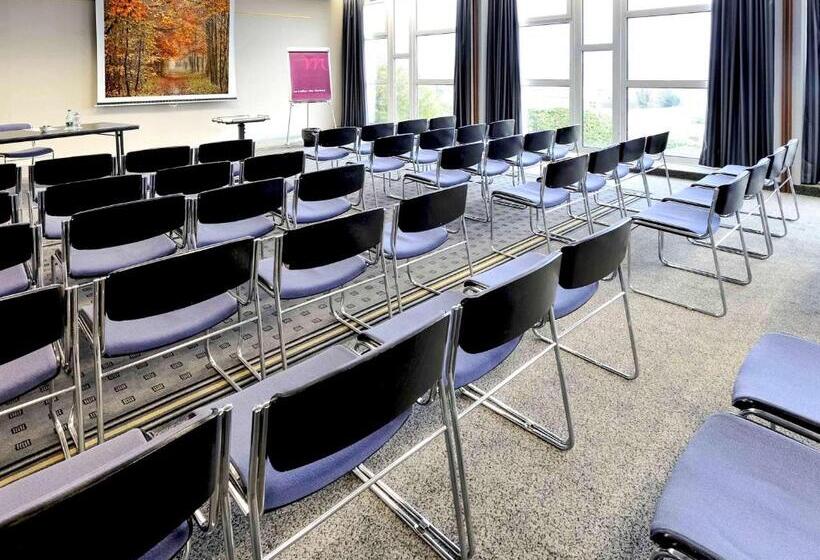 ホテル Hôtel Mercure Rouen Valdereuil