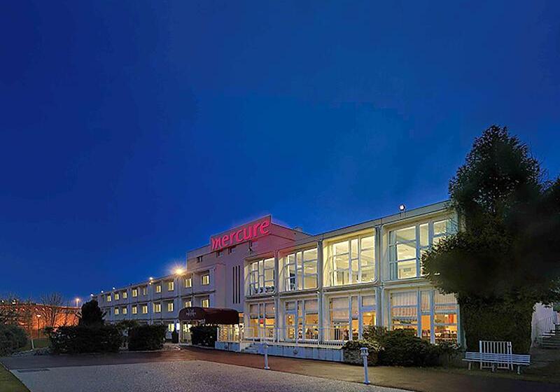 ホテル Hôtel Mercure Rouen Valdereuil