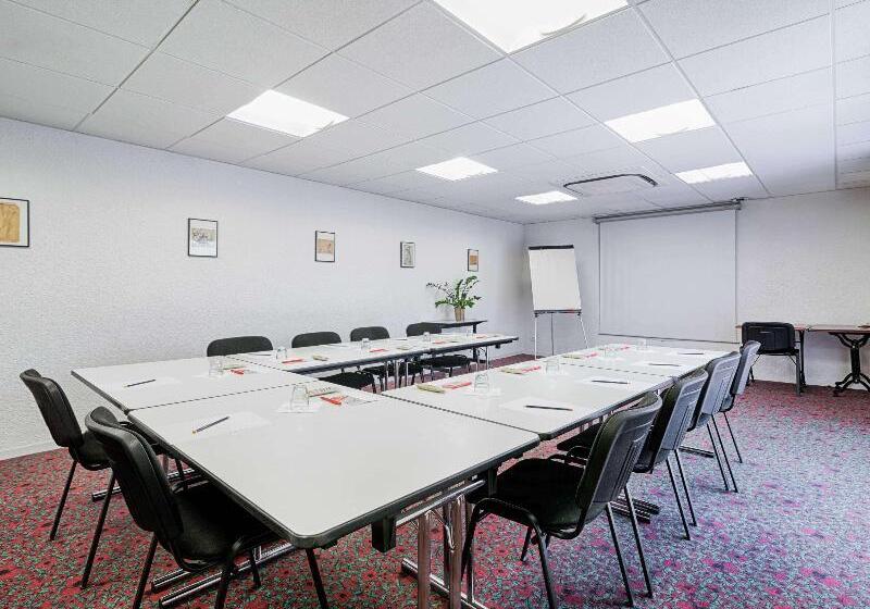 هتل Ibis Budget Montauban Les Chaumes