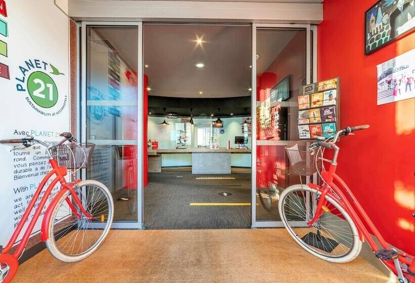 هتل Ibis Montpellier Centre Polygone