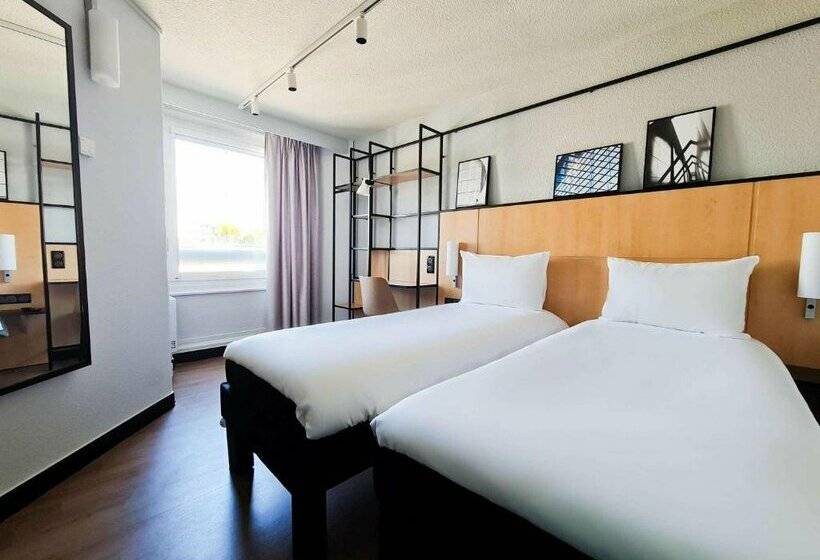 Fotos del hotel Ibis Paris Tour Eiffel Cambronne 15ème:  55