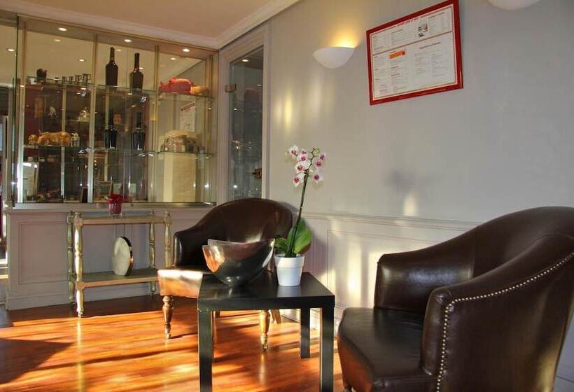 酒店 L Auberge Du Cochon D Or