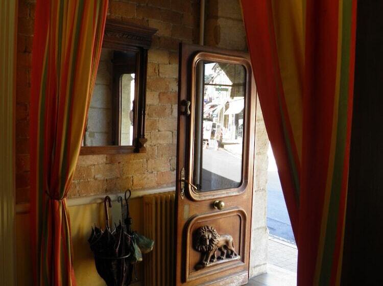 هتل Le Relais De Montignac