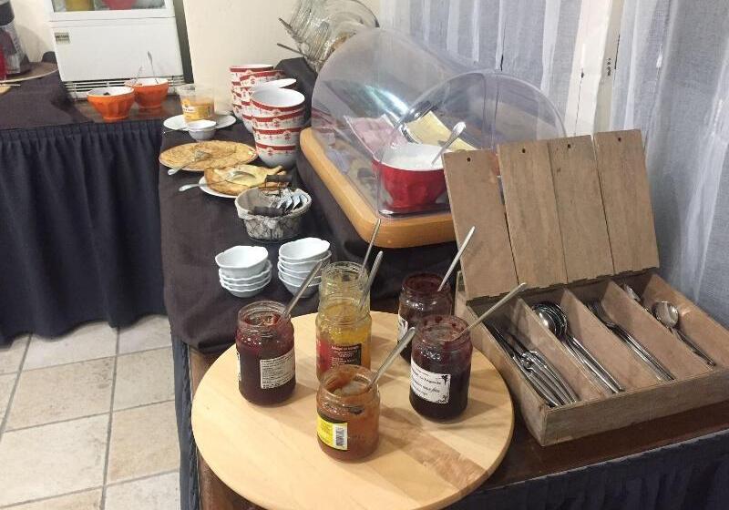 فندق Logis Hôtel Le Manoir Des Portes