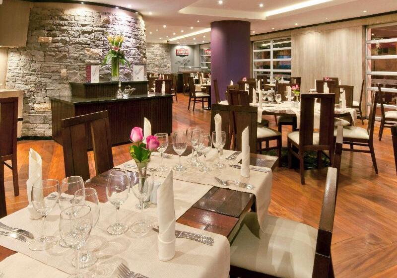 هتل Mercure Alameda Quito