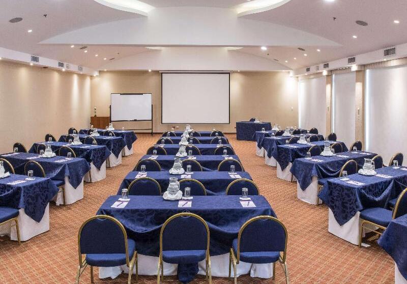 هتل Mercure Alameda Quito