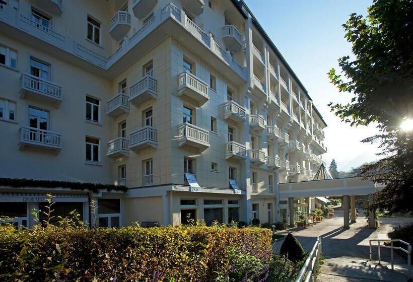 هتل B&b Home Brides Les Bains Les 3 Vallées