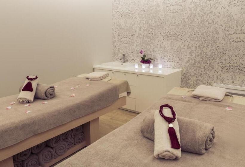 هتل B&b Home Brides Les Bains Les 3 Vallées
