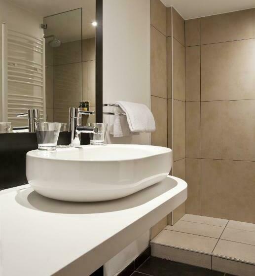 هتل B&b Home Brides Les Bains Les 3 Vallées