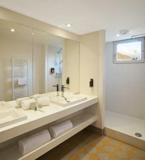 هتل B&b Home Brides Les Bains Les 3 Vallées