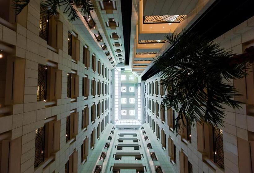 Отель Millennium Downtown Abu Dhabi