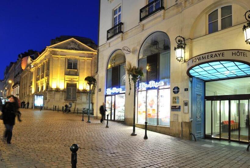 هتل Mercure Nantes Centre Passage Pommeraye