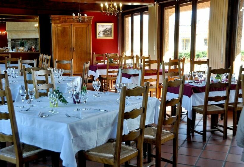 Отель Hôtel Au Rendez Vous Des Chasseurs