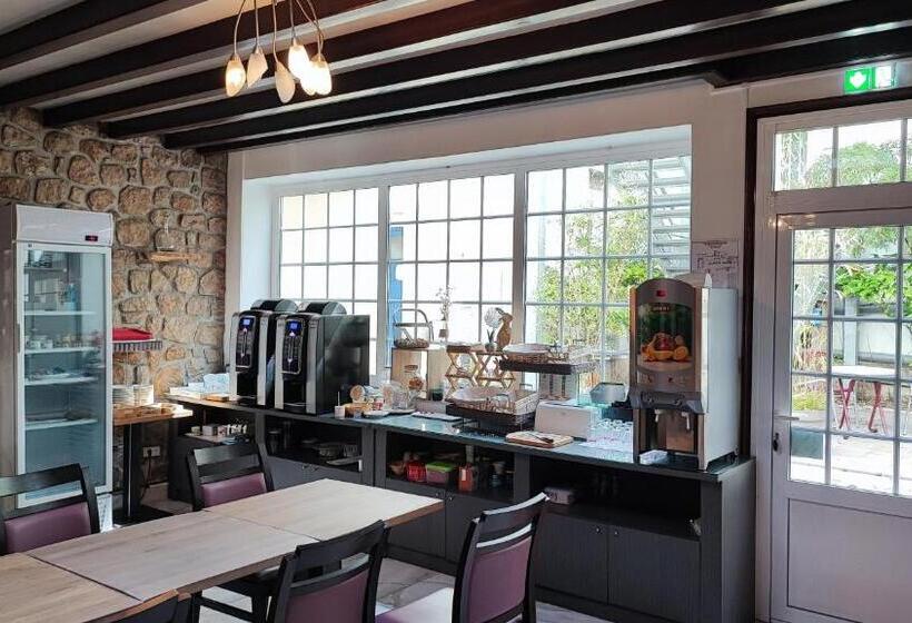 Logis Grand Hotel Pelisson