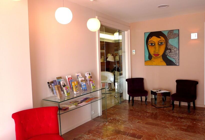 מוטל Amerique Hotel Palavas   Piscine   Plage