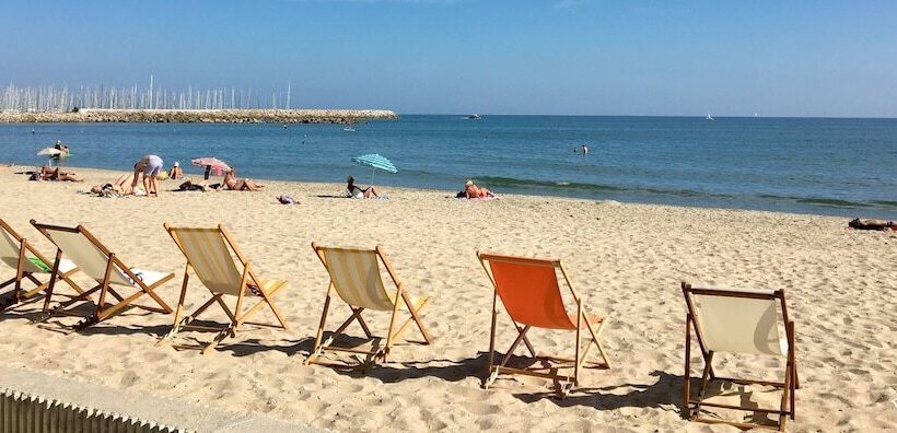 מוטל Amerique Hotel Palavas   Piscine   Plage